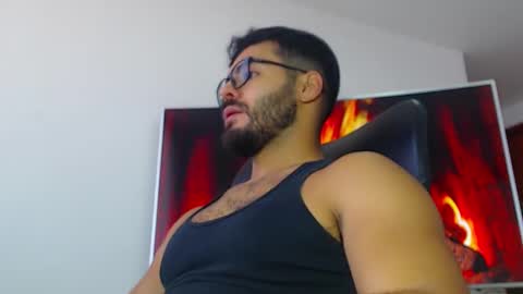 Snapshot of andrew_west_ chatting on 01.20.25 ANDREW WEST online show from 01.20.25