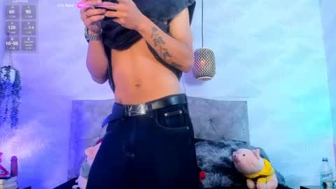Snapshot of andrewayne_ chatting on 07.21.26 andrewayne_ online show from 07.21.26