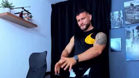 Snapshot of andrewdiaz_ chatting on 11.25.25 Andrew Diaz online show from 11.25.25