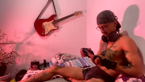 Snapshot of andreys315501 chatting on 11.11.25 Andreysramses online show from 11.11.25