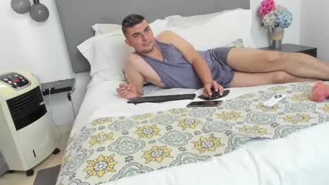 andrhes muller online show from 10.10.25