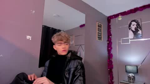 Snapshot of andrius_24 chatting on 12.03.24 online show from 12.03.24