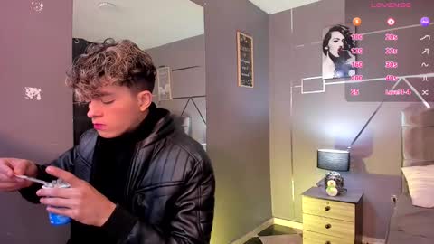 Snapshot of andrius_24 chatting on 12.12.24 online show from 12.12.24