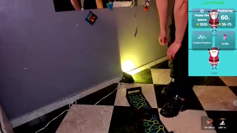 Snapshot of andrius_24 chatting on 12.15.24 online show from 12.15.24