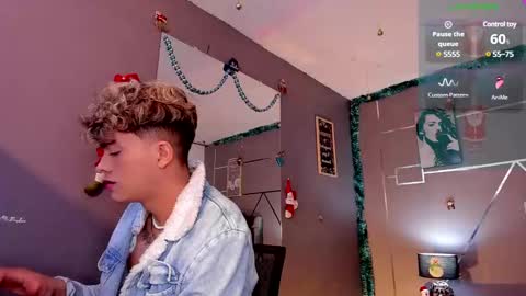 Snapshot of andrius_24 chatting on 12.22.24 online show from 12.22.24