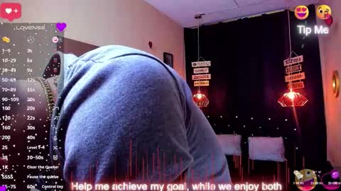 Snapshot of andrius_24 chatting on 10.08.25 online show from 10.08.25