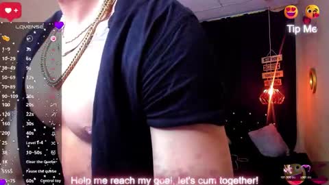 Snapshot of andrius_24 chatting on 12.05.25 online show from 12.05.25