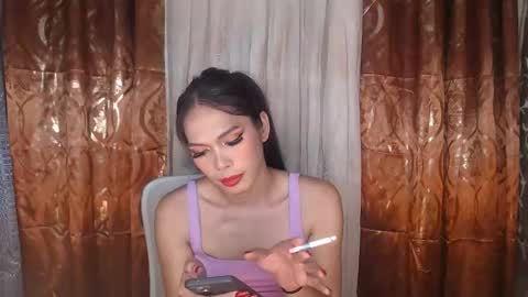 Snapshot of andromedalust chatting on 12.19.25 SUGARBABY online show from 12.19.25