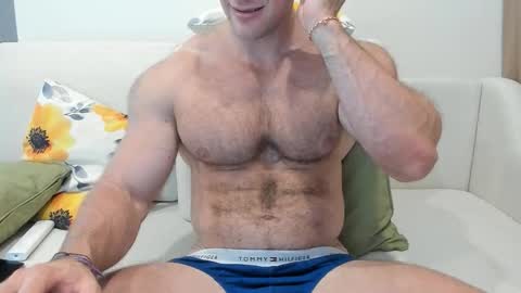 Snapshot of andry_dick chatting on 12.15.25 Andry online show from 12.15.25