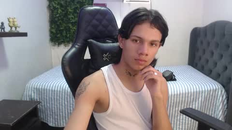 andy_dan1 online show from 01.20.25