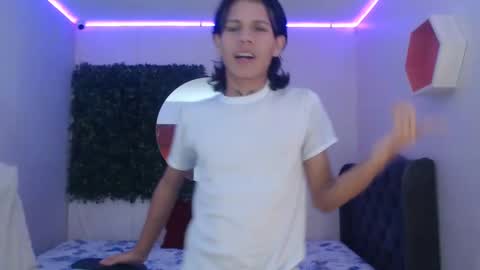 andy_dan1 online show from 01.30.25