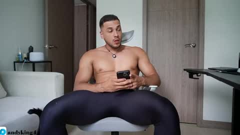 Snapshot of andy_weld chatting on 05.20.26 my onlyfans online show from 05.20.26
