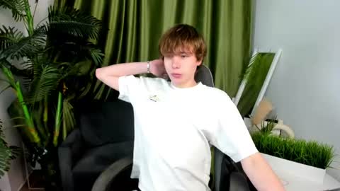 Snapshot of andyjey_ chatting on 06.24.26 Mandy and Andy online show from 06.24.26