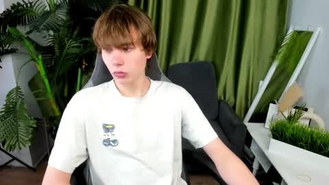 Snapshot of andyjey_ chatting on 06.26.26 Mandy and Andy online show from 06.26.26