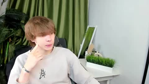 Snapshot of andyjey_ chatting on 07.04.26 Mandy and Andy online show from 07.04.26