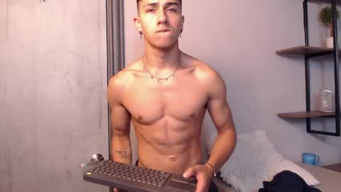 Andy Joy  online show from 01.31.25