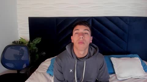 Andy Joy  online show from 02.15.25