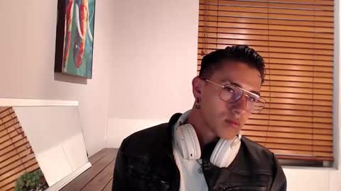 Andy Joy  online show from 09.23.25