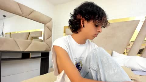 Snapshot of andyxibrat chatting on 09.16.25 andyxibrat online show from 09.16.25
