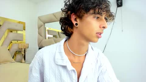 Snapshot of andyxibrat chatting on 09.26.25 andyxibrat online show from 09.26.25