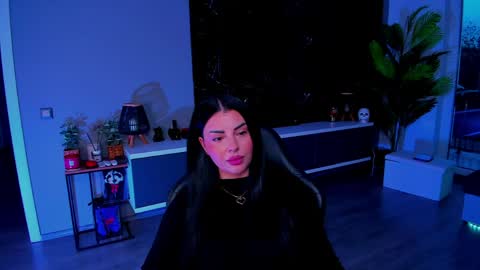 Snapshot of anemariejolie chatting on 04.28.26 Anne online show from 04.28.26