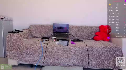 Snapshot of angeellina chatting on 02.25.26 angeellina online show from 02.25.26