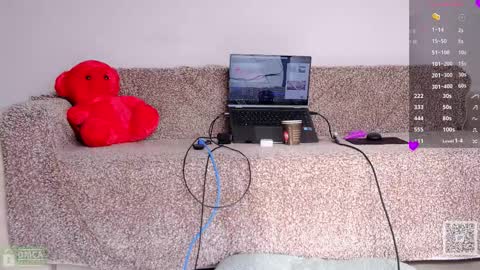 Snapshot of angeellina chatting on 03.04.26 angeellina online show from 03.04.26