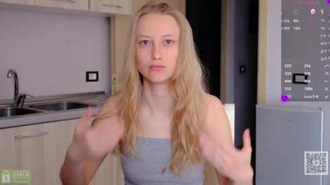 Snapshot of angeellina chatting on 03.09.26 angeellina online show from 03.09.26