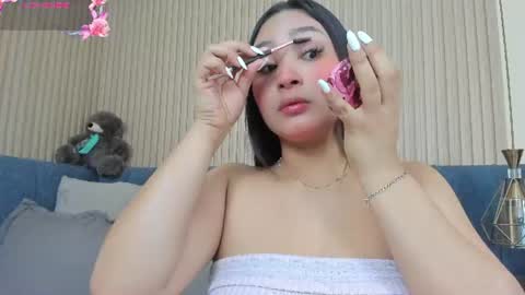 Snapshot of angel__ponce chatting on 06.20.26 angel__ponce online show from 06.20.26