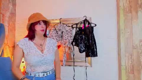 angel__red_ online show from 06.10.26