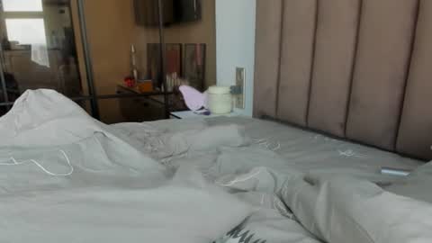 Snapshot of angel_andreww chatting on 06.19.26 angel_andreww online show from 06.19.26