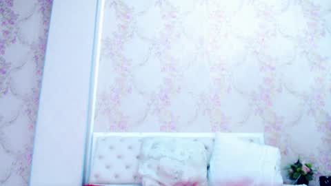 Snapshot of angel_asia_ chatting on 12.04.24 angel_asia_ online show from 12.04.24