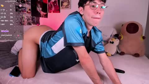 Angel   help me with 100 thumbs up online show from 02.13.26