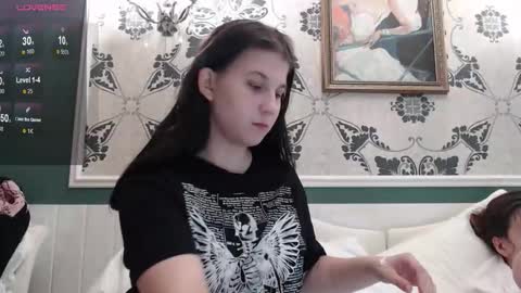 Snapshot of angel_gelya chatting on 11.15.25 Angel online show from 11.15.25