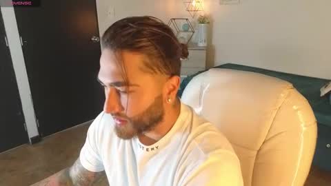 Snapshot of angel_koch chatting on 02.10.26 Angel Koch online show from 02.10.26