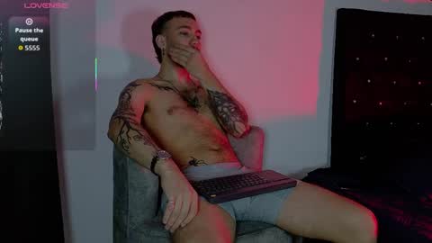 angel_kyrozz online show from 04.30.26