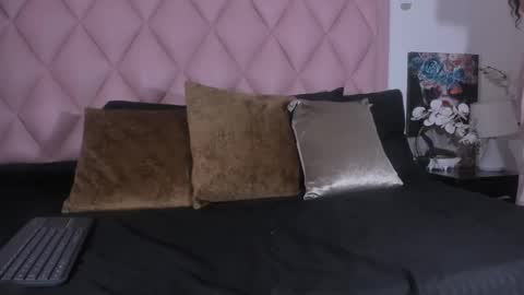 Angel  online show from 01.12.25