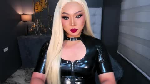 Snapshot of angel_off_hell chatting on 02.11.26 Angel No Mercy online show from 02.11.26