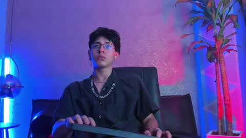 Snapshot of angel_scott2 chatting on 03.03.26 angel_scott2 online show from 03.03.26