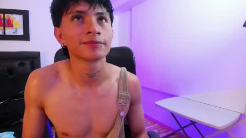 Snapshot of angel_thomas chatting on 02.21.25 Angel online show from 02.21.25