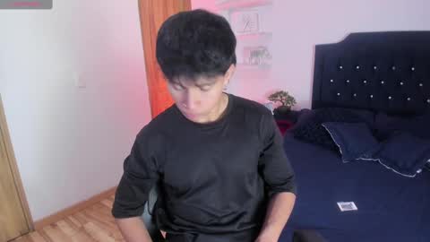 Snapshot of angel_thomas chatting on 03.01.25 Angel online show from 03.01.25