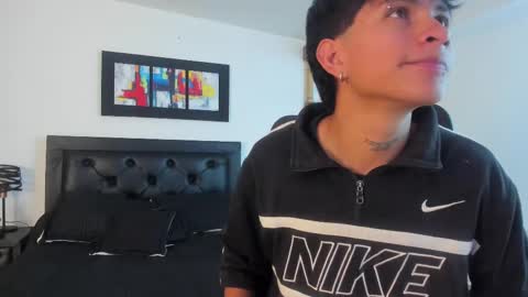 Snapshot of angel_thomas chatting on 03.02.25 Angel online show from 03.02.25