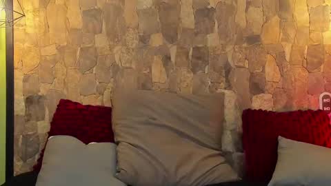 Snapshot of angel_thomas chatting on 03.05.25 Angel online show from 03.05.25