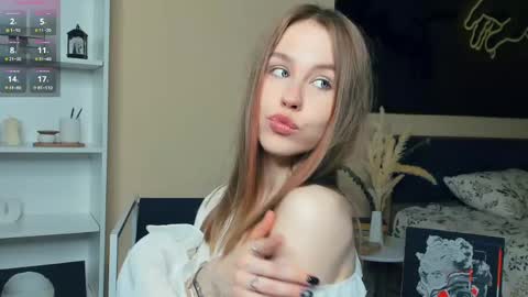 Snapshot of angel_to_burn chatting on 05.13.26 SofiaSofi online show from 05.13.26