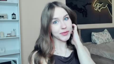 Snapshot of angel_to_burn chatting on 05.25.26 SofiaSofi online show from 05.25.26