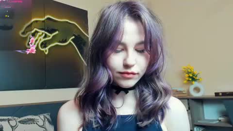 Snapshot of angel_to_burn chatting on 06.13.26 SofiaSofi online show from 06.13.26
