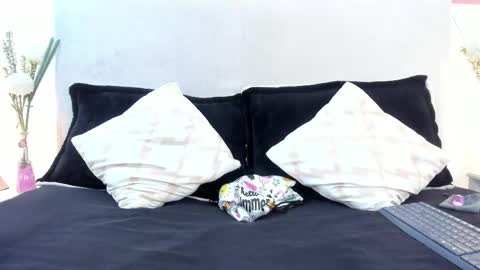 angel_velvet_ online show from 02.28.26