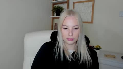 Snapshot of angela21babe chatting on 02.03.26 Angela online show from 02.03.26