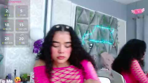 Snapshot of angela_lovee1 chatting on 01.08.25 Angela online show from 01.08.25