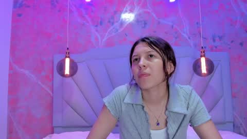 Snapshot of angelaa_cute chatting on 12.05.24 ANGELA online show from 12.05.24